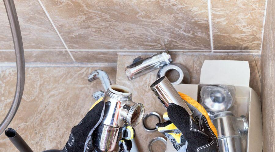 Professional residential roofers in Covelo, CA